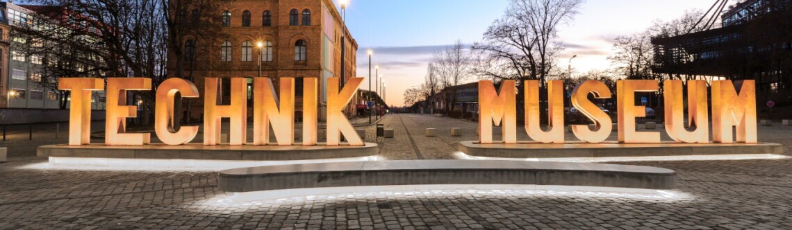 Tischler*in, Schreiner*in, Holzmechaniker*in, Werbetechniker*in (m/w/d), 1. Bild